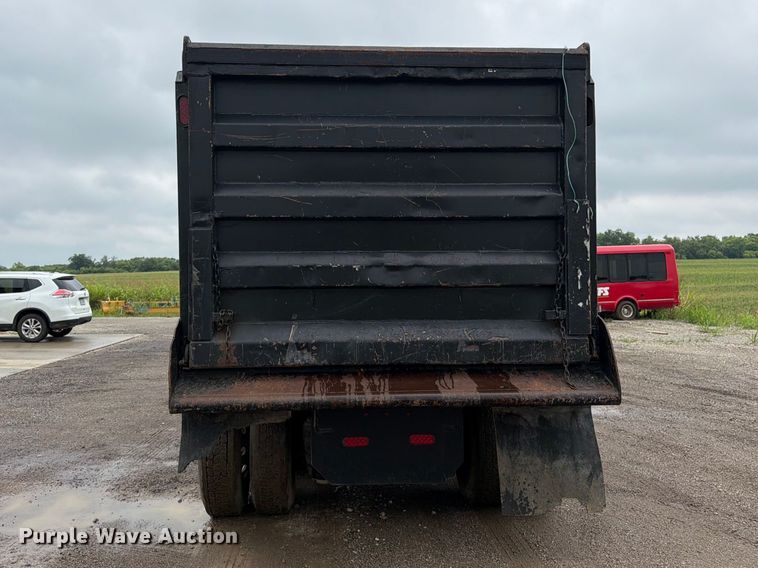 image for item DU3510 2012 Peterbilt 386 dump truck