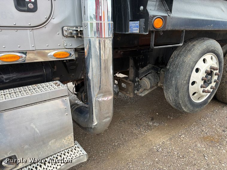 image for item DU3510 2012 Peterbilt 386 dump truck
