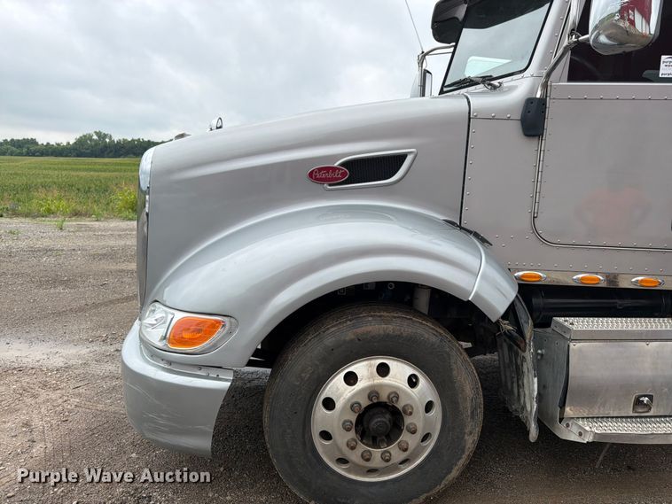 image for item DU3510 2012 Peterbilt 386 dump truck
