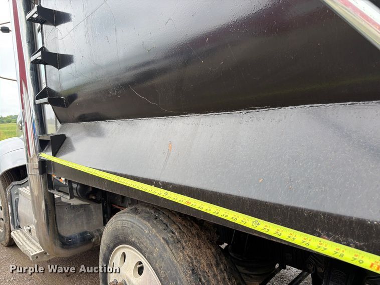 image for item DU3510 2012 Peterbilt 386 dump truck