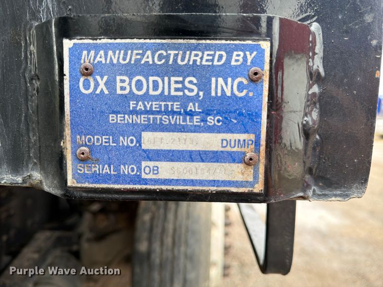 image for item DU3510 2012 Peterbilt 386 dump truck
