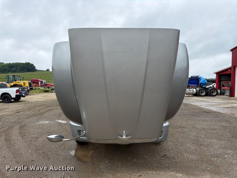 image for item DU3510 2012 Peterbilt 386 dump truck