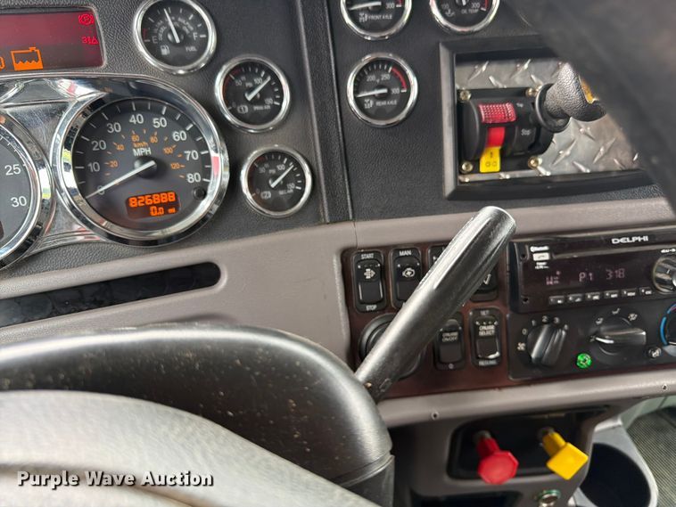 image for item DU3510 2012 Peterbilt 386 dump truck