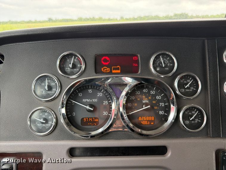 image for item DU3510 2012 Peterbilt 386 dump truck