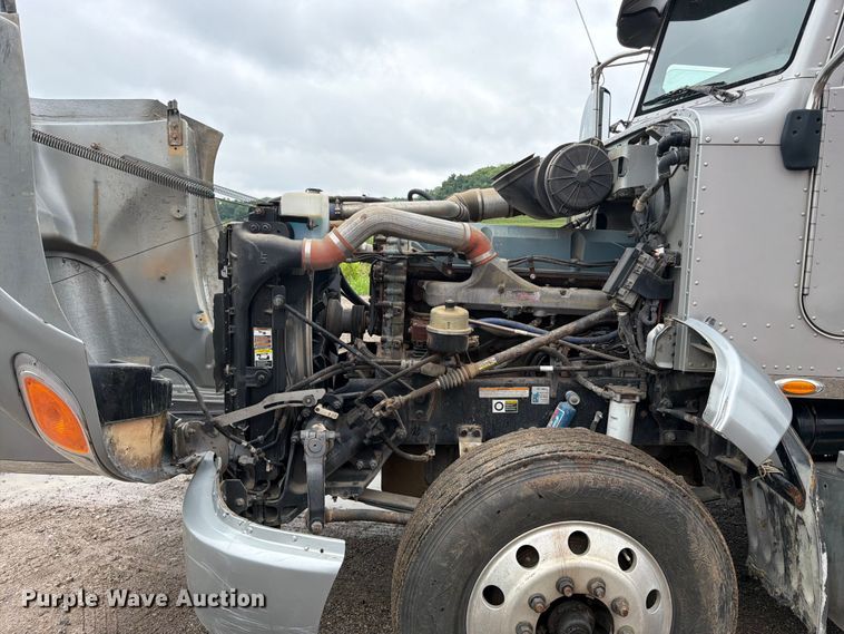 image for item DU3510 2012 Peterbilt 386 dump truck