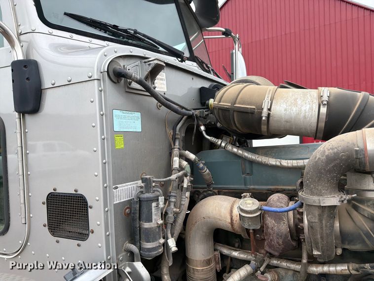 image for item DU3510 2012 Peterbilt 386 dump truck