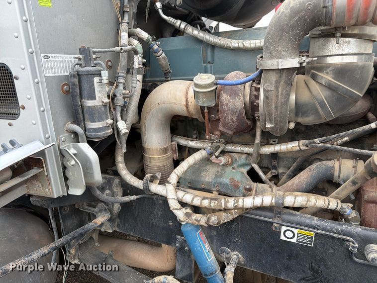 image for item DU3510 2012 Peterbilt 386 dump truck