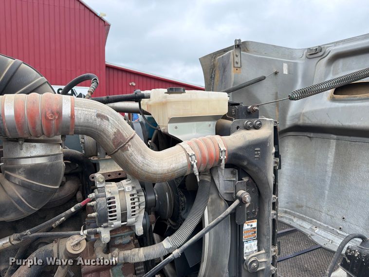image for item DU3510 2012 Peterbilt 386 dump truck