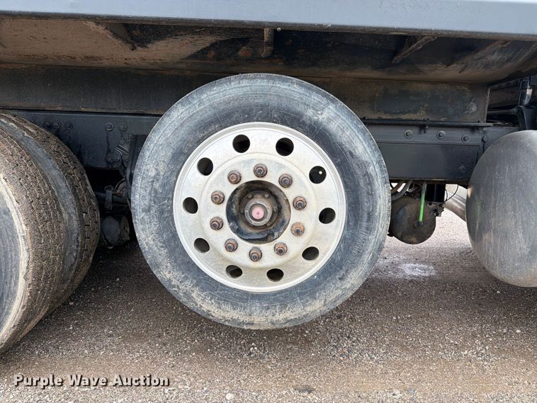 image for item DU3510 2012 Peterbilt 386 dump truck
