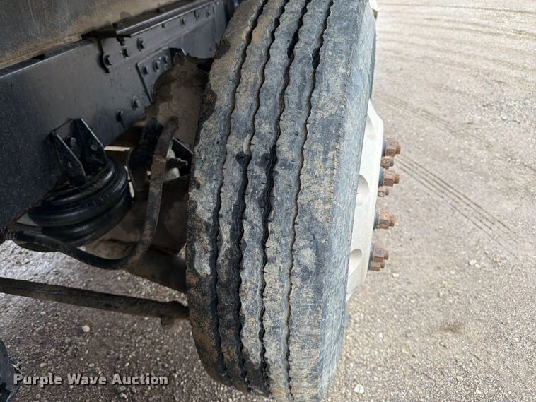 image for item DU3510 2012 Peterbilt 386 dump truck
