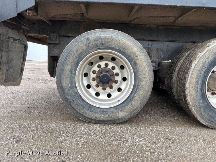 image for item DU3510 2012 Peterbilt 386 dump truck