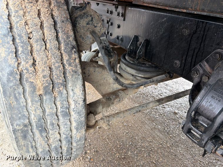 image for item DU3510 2012 Peterbilt 386 dump truck