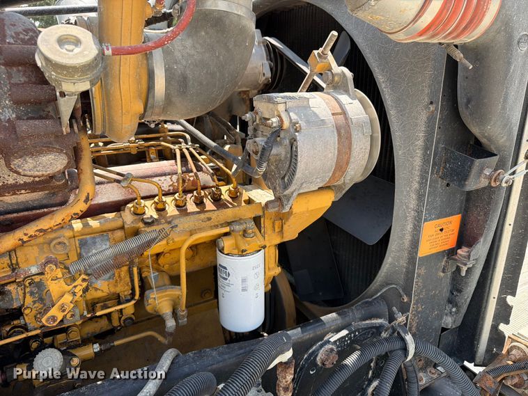 image for item DV2055 1998 Peterbilt 357 rollback truck
