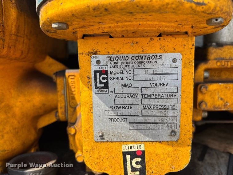 image for item DV7292 2005 International 7500 fuel truck