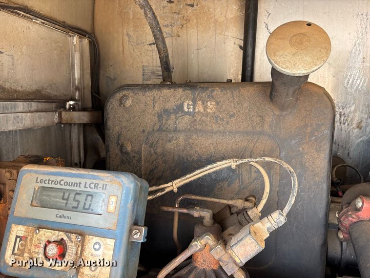 image for item DV7292 2005 International 7500 fuel truck