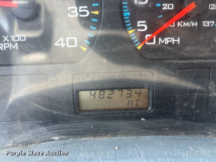 image for item DV7292 2005 International 7500 fuel truck