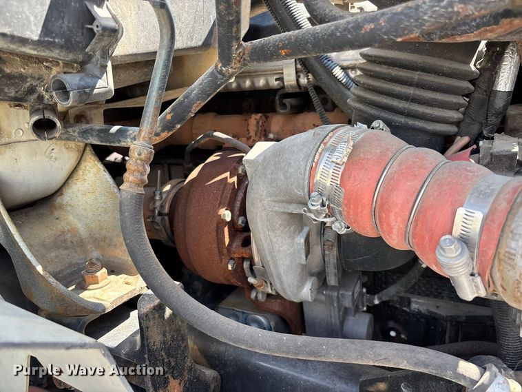 image for item DV7292 2005 International 7500 fuel truck
