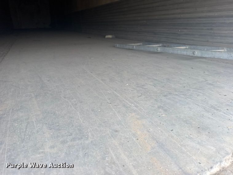 image for item DY3082 1977 Kentucky Trailers dry van trailer