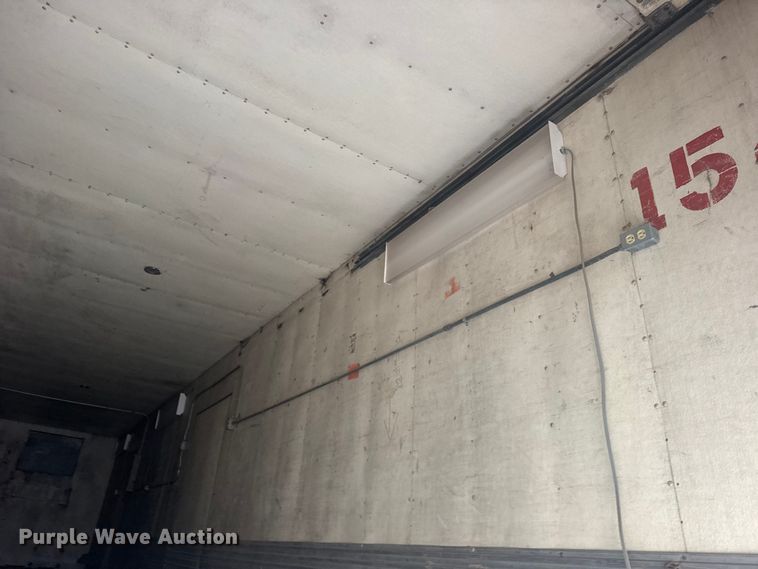 image for item DY3082 1977 Kentucky Trailers dry van trailer