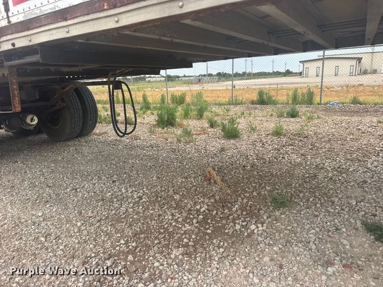 image for item DY3082 1977 Kentucky Trailers dry van trailer