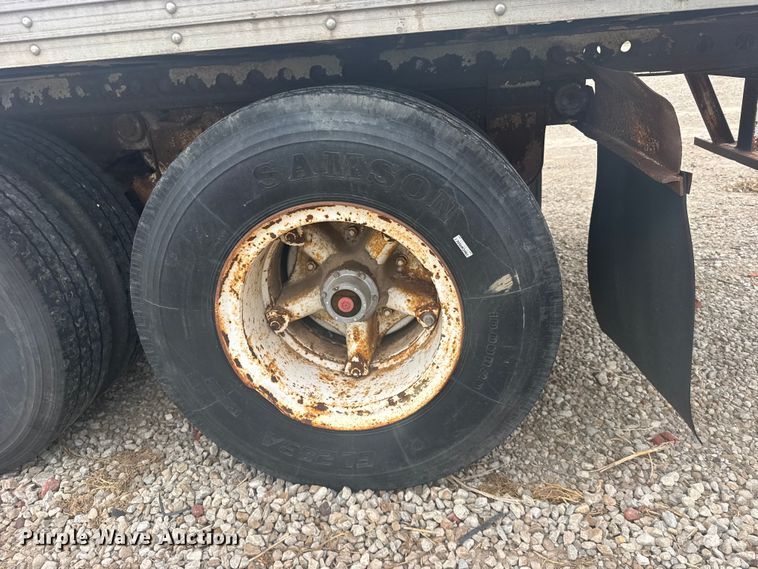 image for item DY3082 1977 Kentucky Trailers dry van trailer
