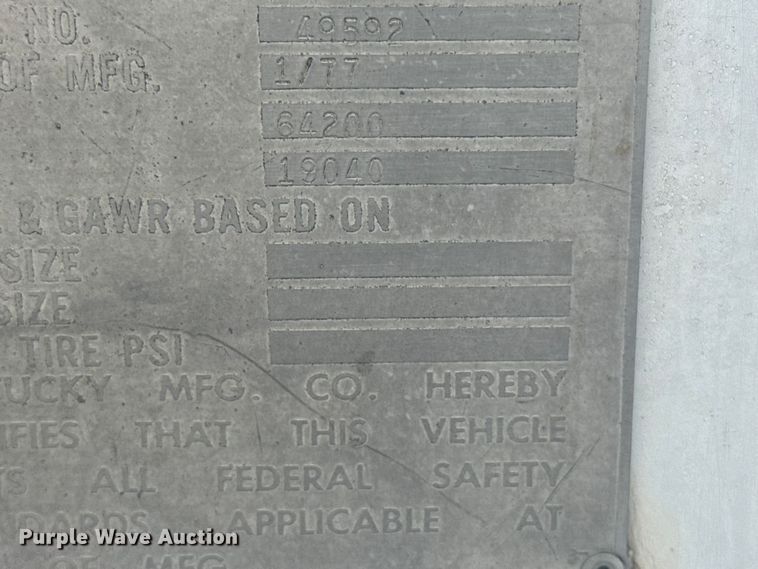 image for item DY3082 1977 Kentucky Trailers dry van trailer