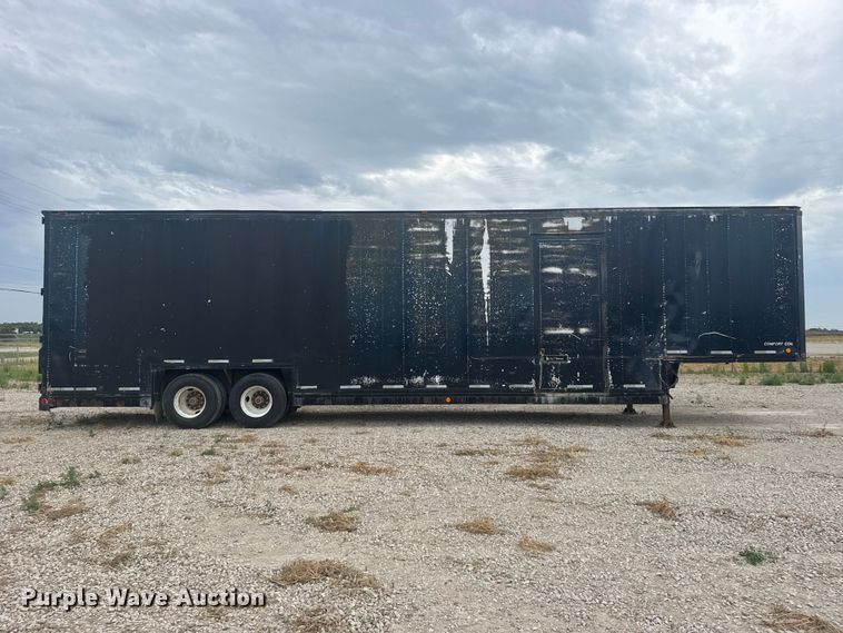 image for item DY3083 1982 Kentucky Trailers dry van trailer