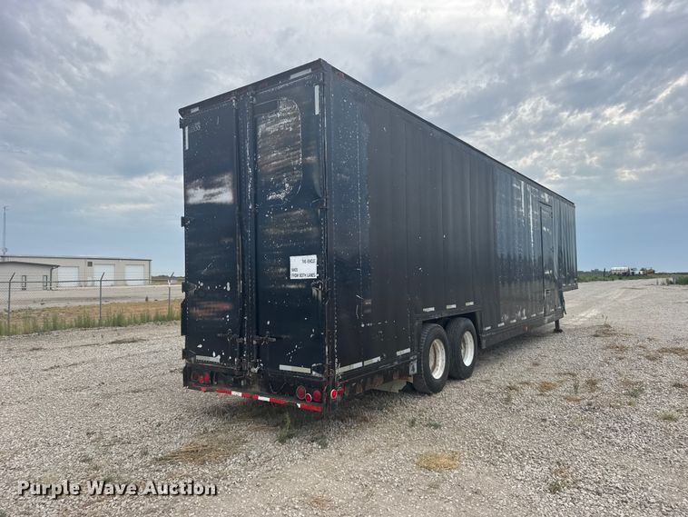 image for item DY3083 1982 Kentucky Trailers dry van trailer