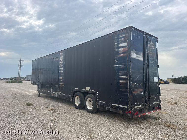 image for item DY3083 1982 Kentucky Trailers dry van trailer