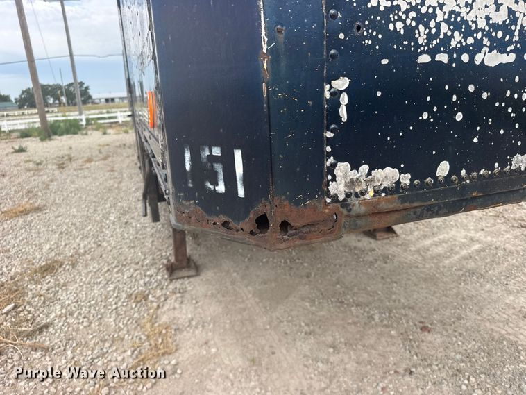 image for item DY3083 1982 Kentucky Trailers dry van trailer