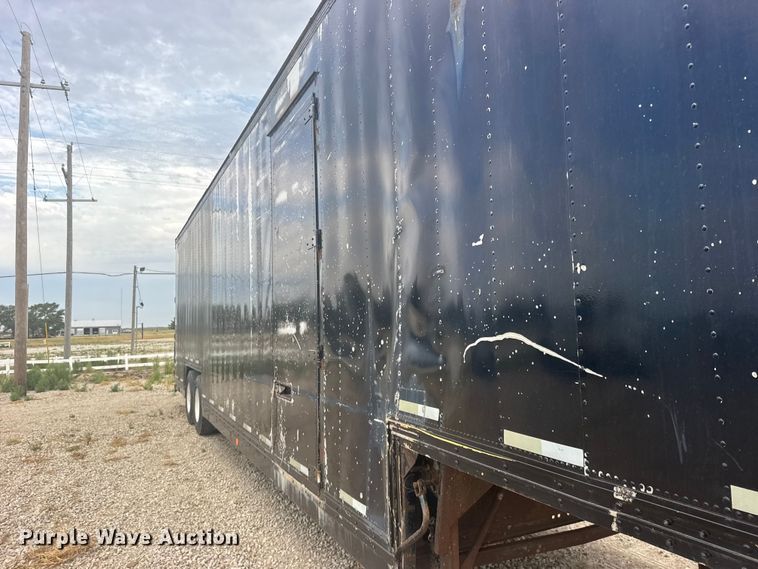 image for item DY3083 1982 Kentucky Trailers dry van trailer