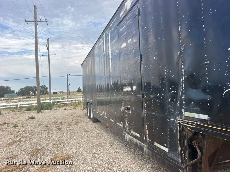 image for item DY3083 1982 Kentucky Trailers dry van trailer
