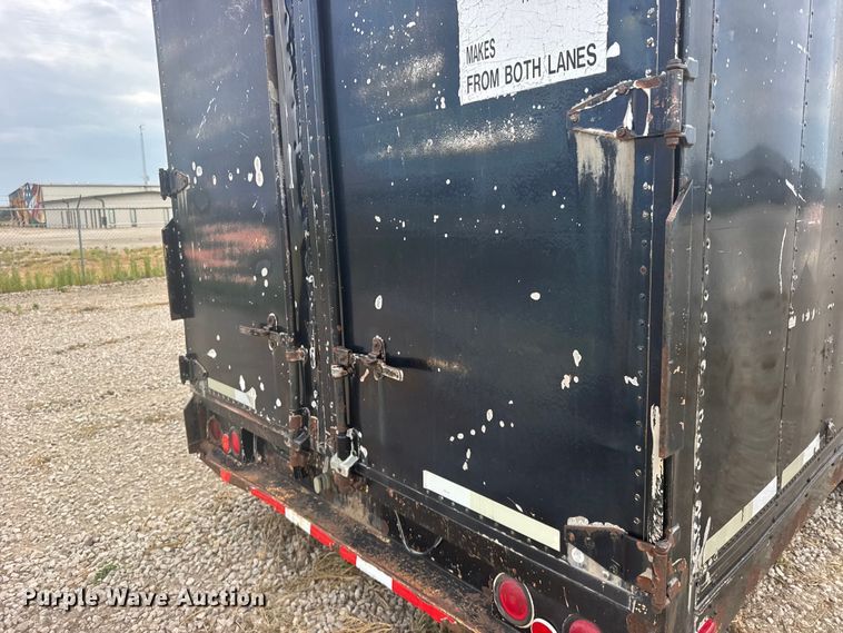 image for item DY3083 1982 Kentucky Trailers dry van trailer