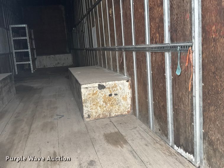 image for item DY3083 1982 Kentucky Trailers dry van trailer
