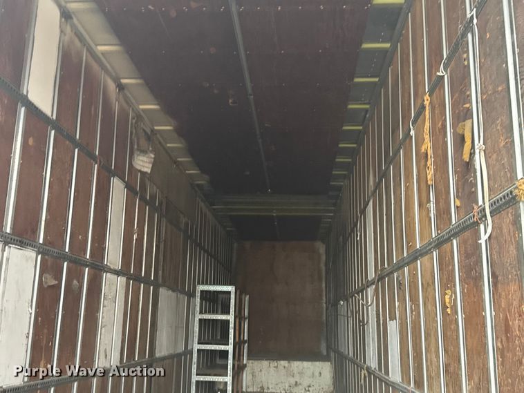 image for item DY3083 1982 Kentucky Trailers dry van trailer