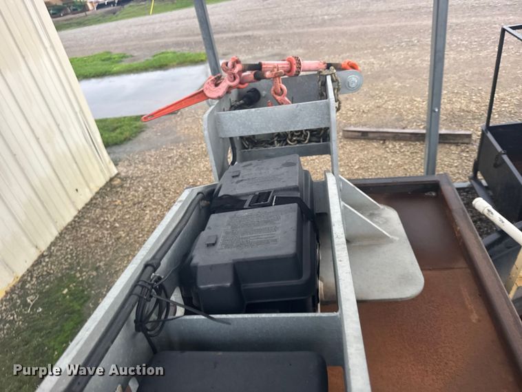 image for item DY3232 Pro-Tote Model 8 Elite fifth wheel wrecker attachment