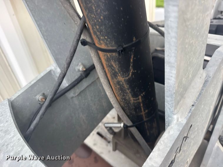 image for item DY3232 Pro-Tote Model 8 Elite fifth wheel wrecker attachment