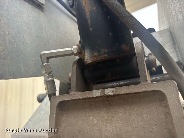 image for item DY3232 Pro-Tote Model 8 Elite fifth wheel wrecker attachment