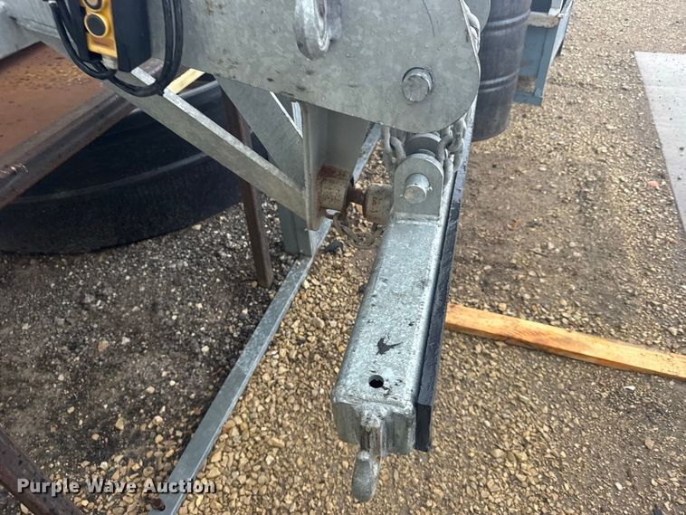 image for item DY3232 Pro-Tote Model 8 Elite fifth wheel wrecker attachment