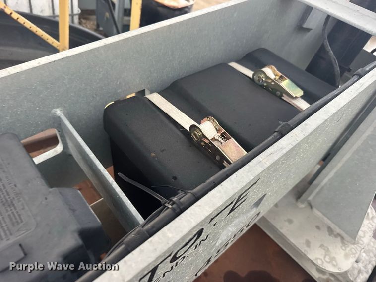 image for item DY3232 Pro-Tote Model 8 Elite fifth wheel wrecker attachment