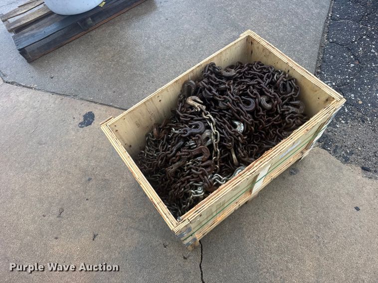 image for item DY3233 Approximately 20 load chains