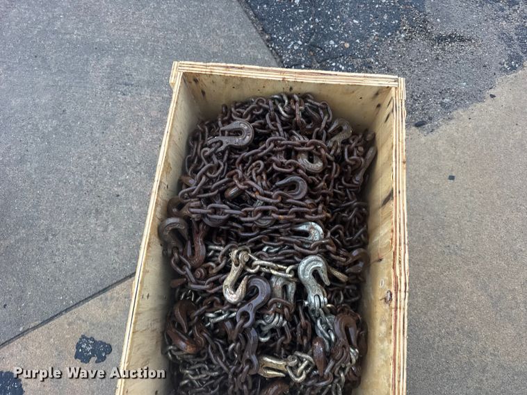 image for item DY3233 Approximately 20 load chains