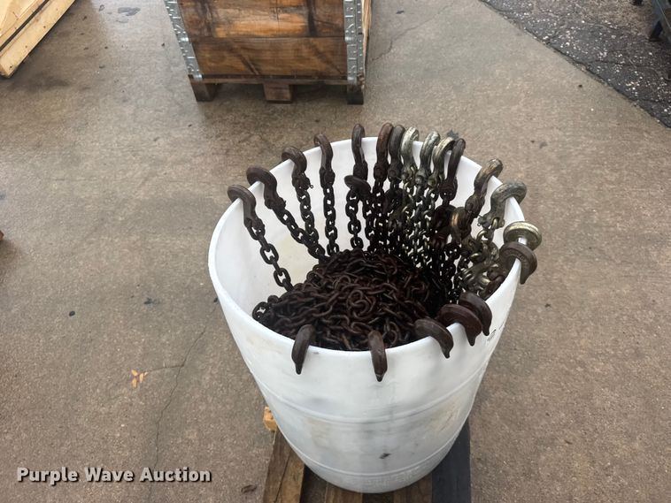 image for item DY3234 Approximately 20 load chains