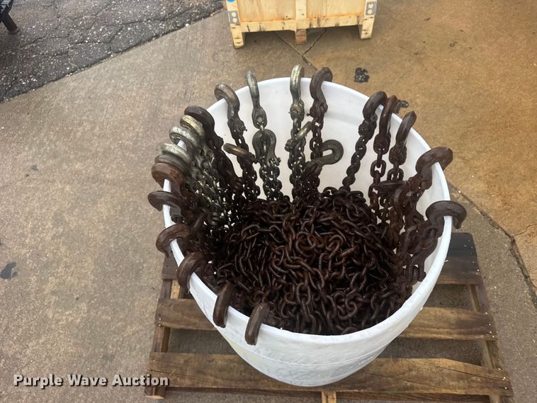 image for item DY3234 Approximately 20 load chains