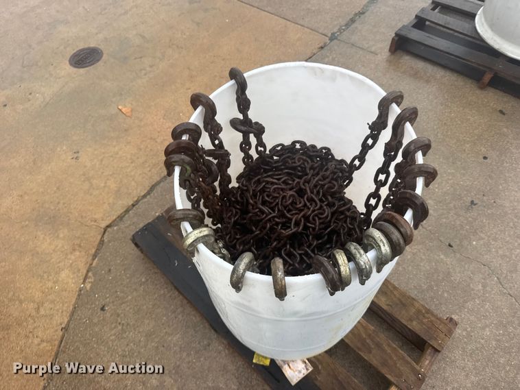 image for item DY3234 Approximately 20 load chains