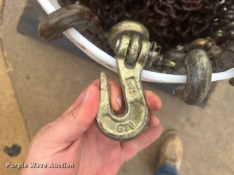 image for item DY3234 Approximately 20 load chains