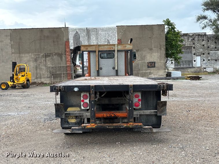 image for item DZ4531 1993 Freightliner flatbed truck