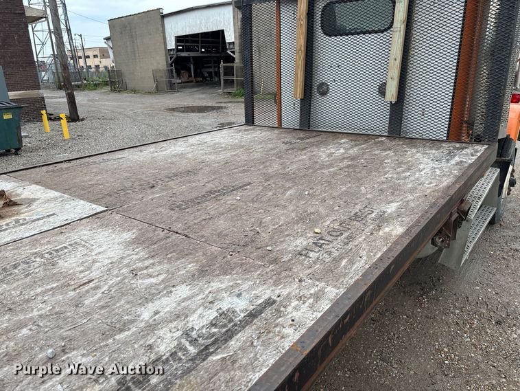 image for item DZ4531 1993 Freightliner flatbed truck