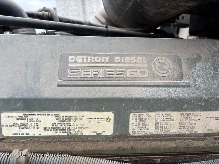 image for item DZ4531 1993 Freightliner flatbed truck