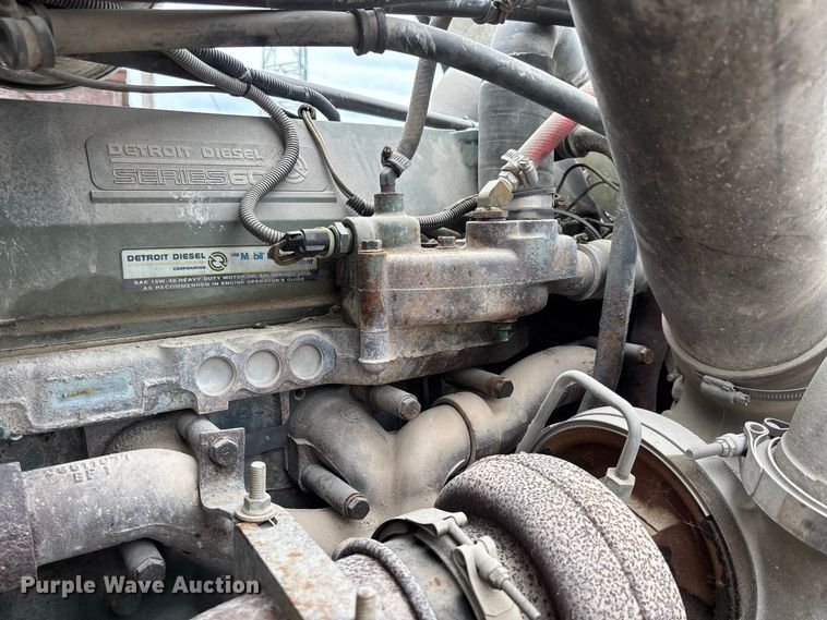image for item DZ4531 1993 Freightliner flatbed truck